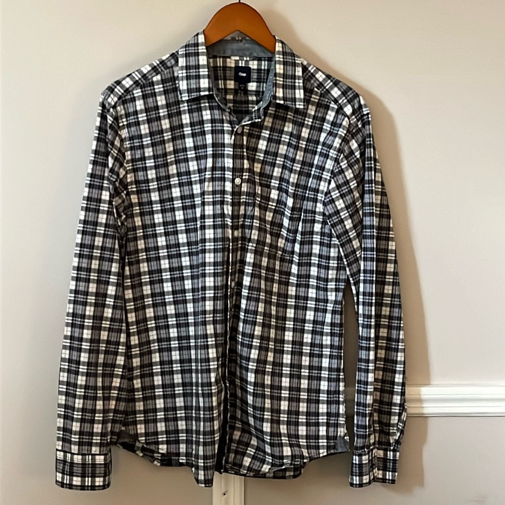 GAP men’s shirt
